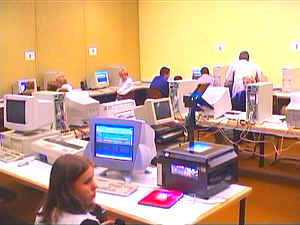 25internet2.jpg (11673 Byte)